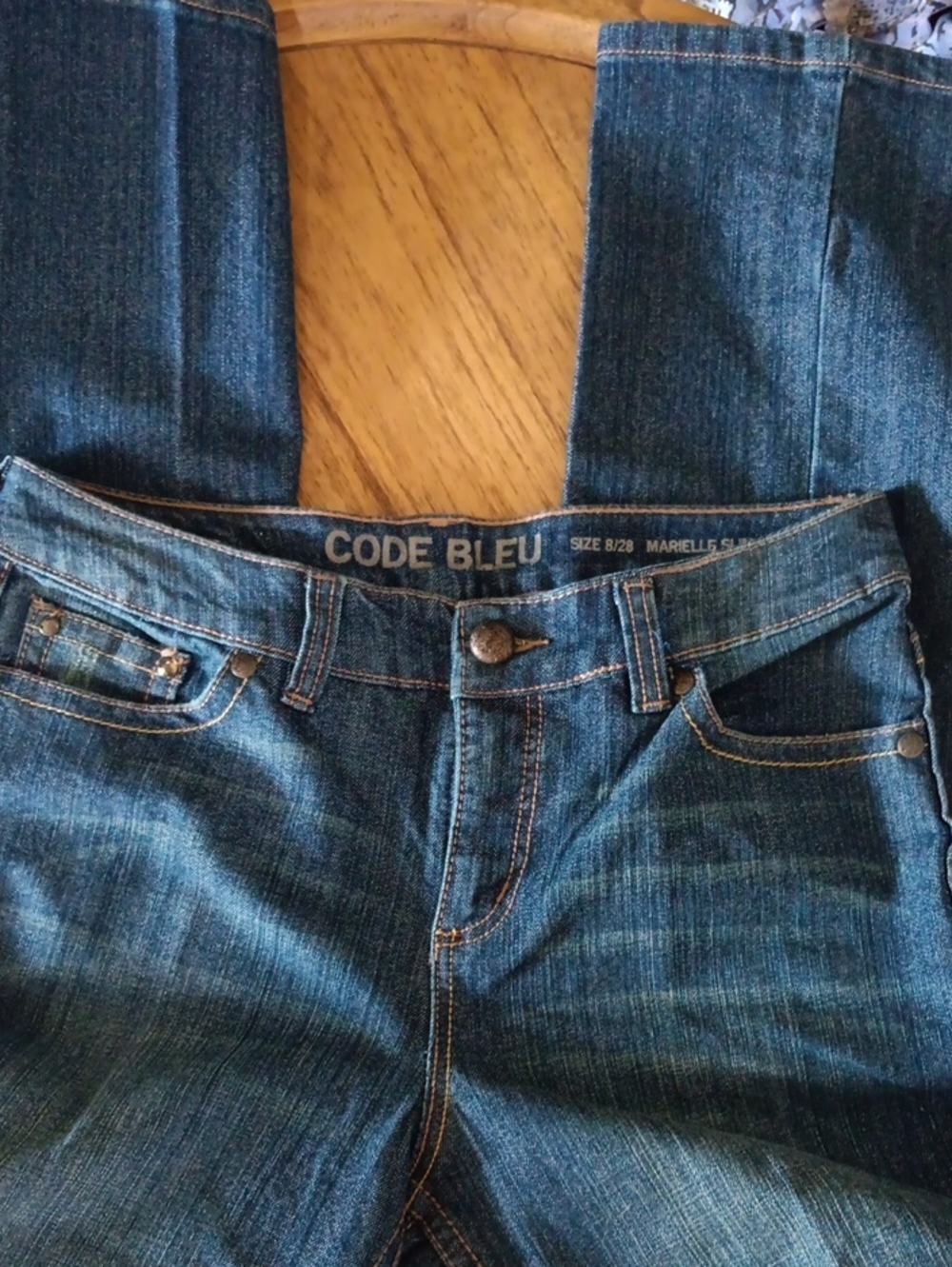 Code Bleu Women's Dark Blue Straight Jeans